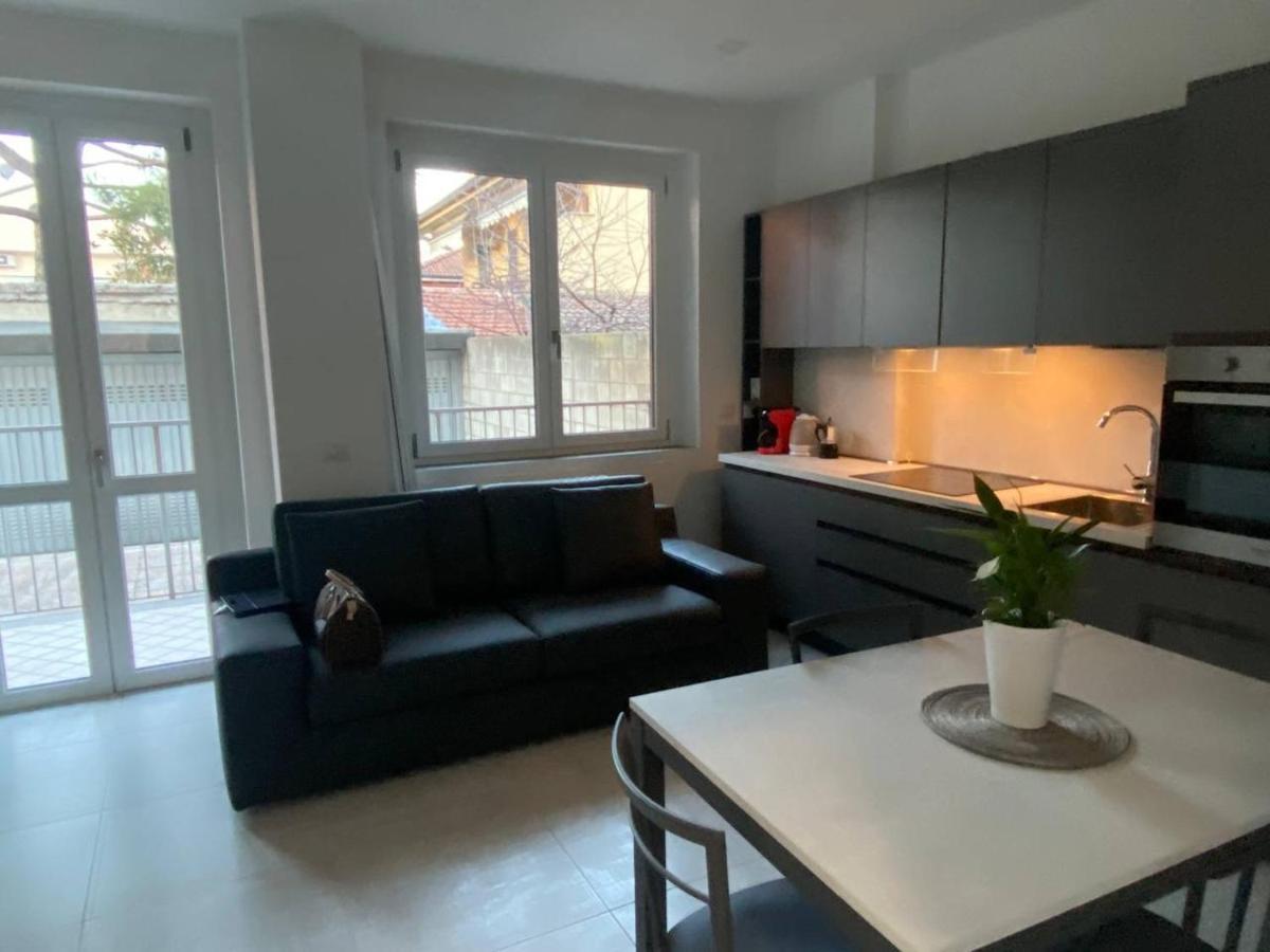 Dolce Riposo Apartment ชินิเซลโลบาลซาโม ภายนอก รูปภาพ